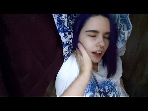❤️ Tìm thấy sis của tôi trong tủ quần áo và giúp cô ấy Hãy ️❌ Sluts tại chúng tôi ️❤